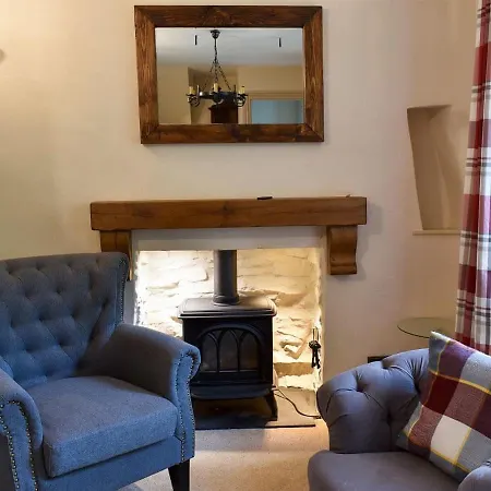 Half Island House - Uk31355